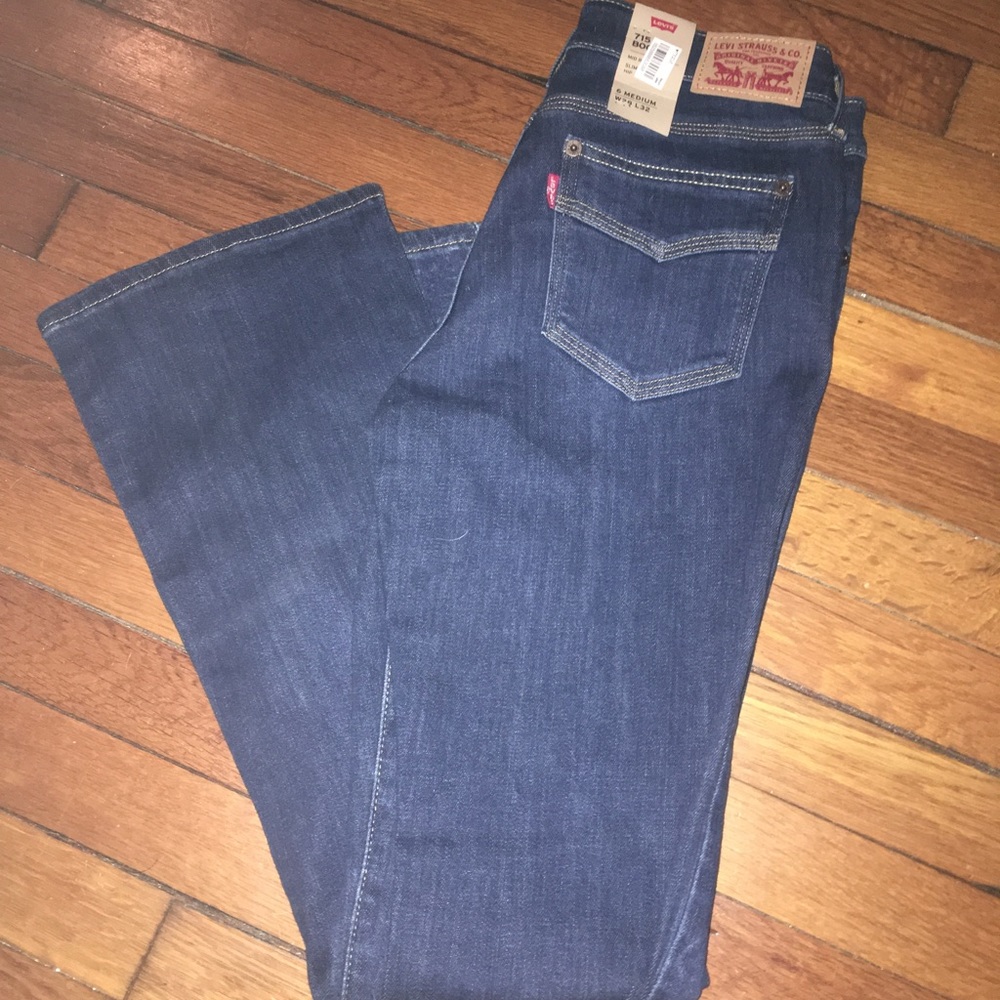 Levi’s Sculpt Jeans - new with tags